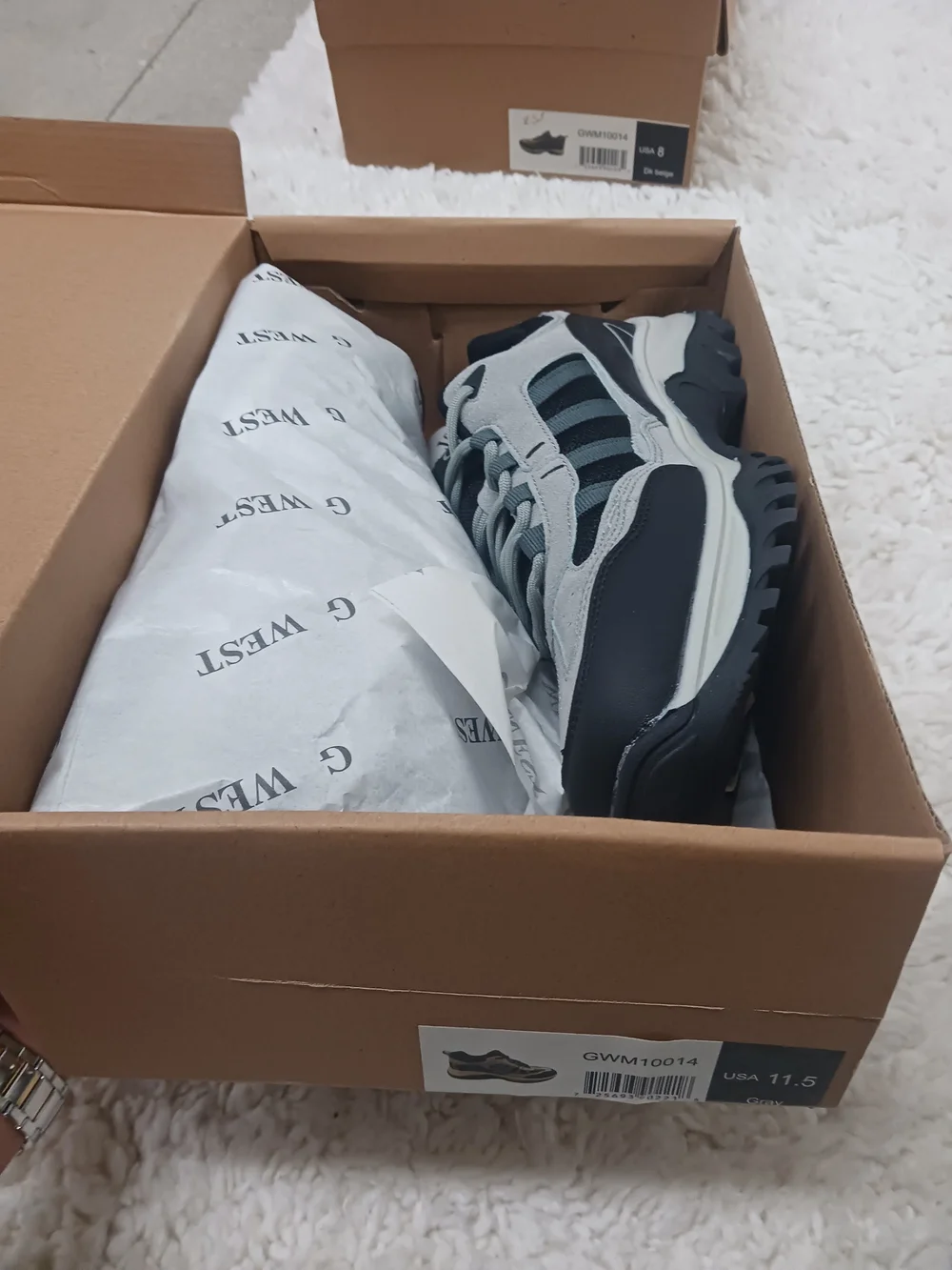 Men's Black and Gray Casual Trail Sneaker